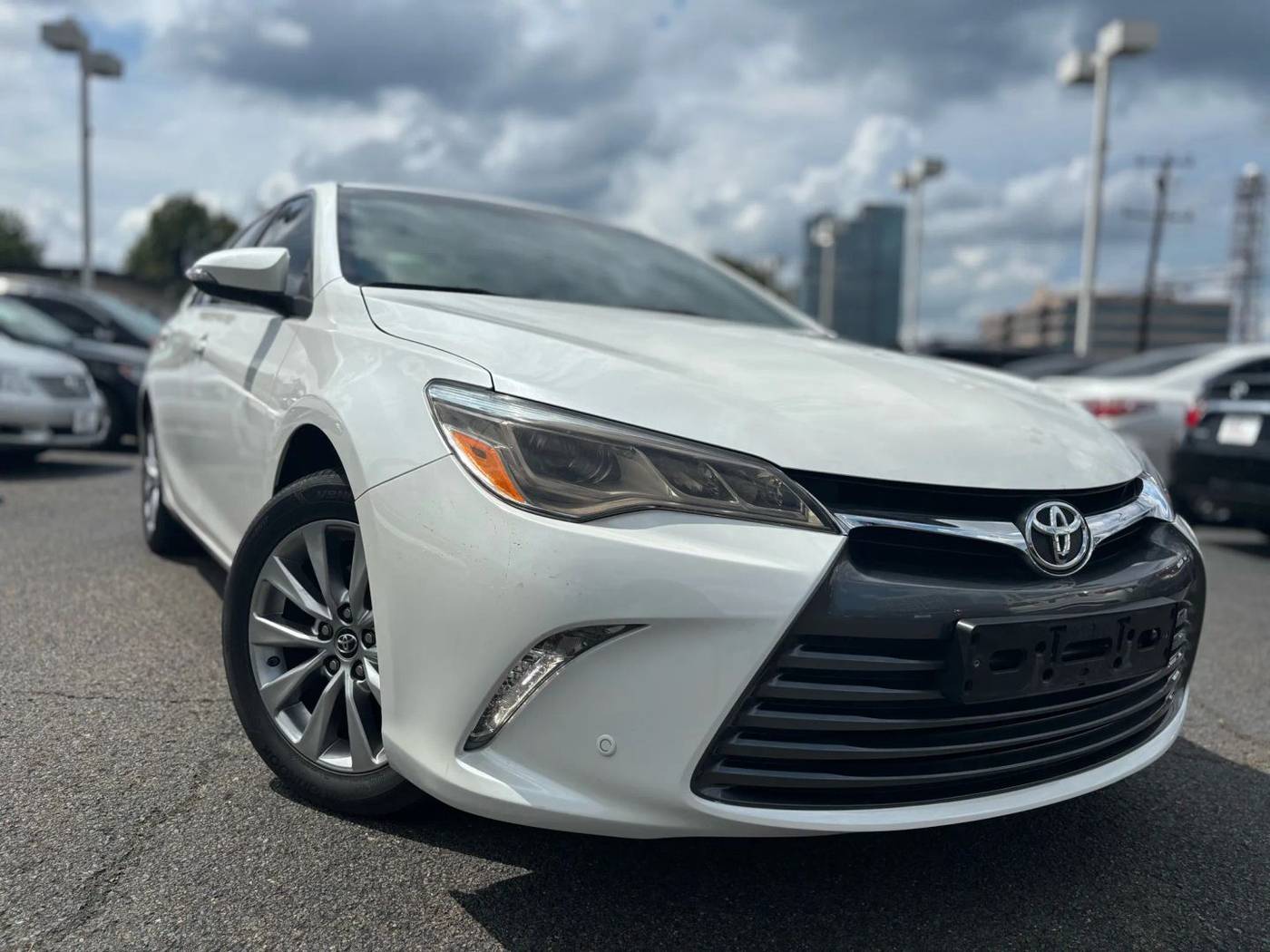 2016 Toyota Camry XLE — Sedan — 43,156 mi — Vienna, VA