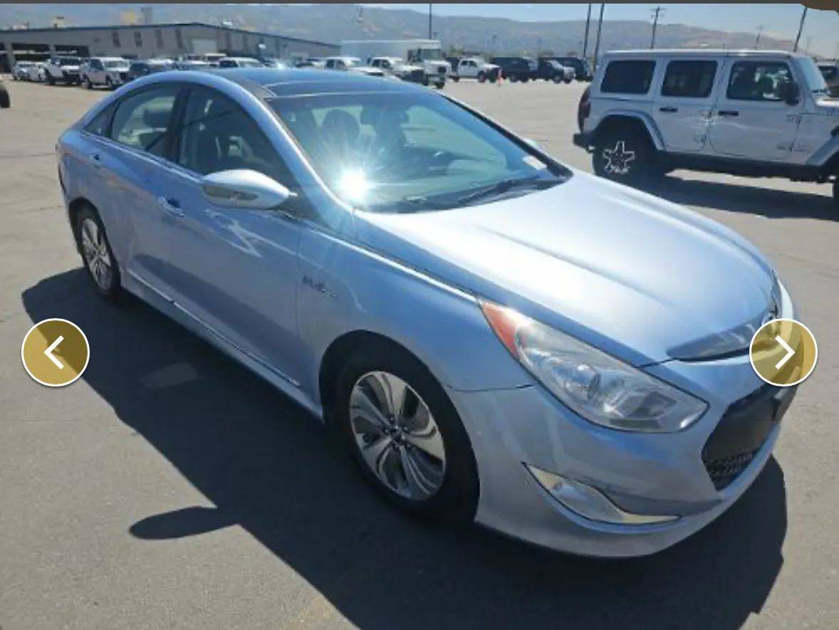 2015 Hyundai Sonata Hybrid Limited — Sedan — 61,943 mi — Vienna, VA