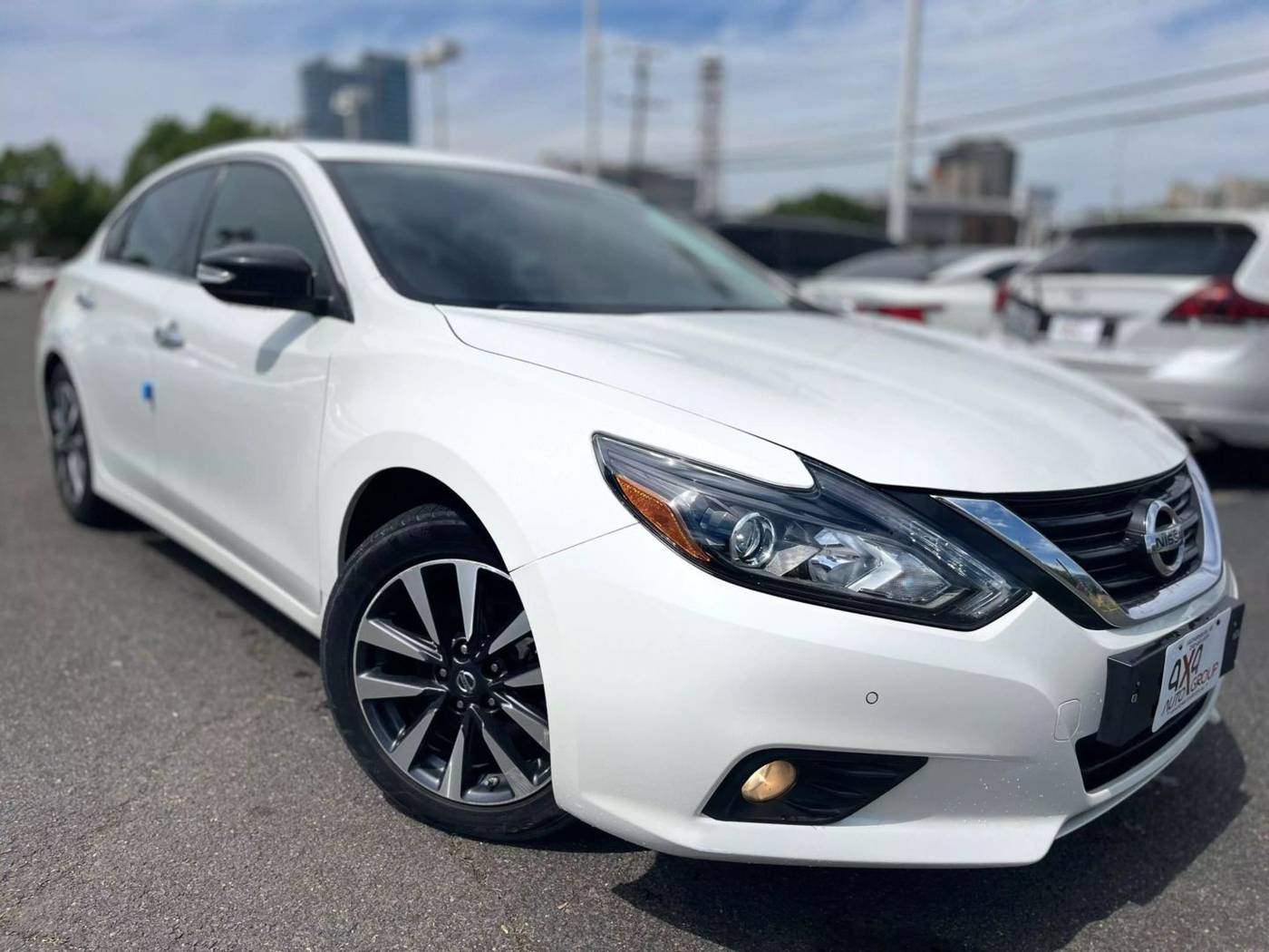 2017 Nissan Altima 2.5 — Sedan — 80,365 mi — Vienna, VA