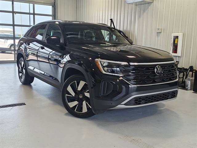 2024 Volkswagen Atlas Cross Sport SE with Technology — SUV — 23,920 mi — Tea, SD