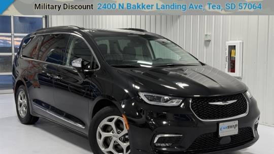 2023 Chrysler Pacifica Limited — Minivan — 70,728 mi — Tea, SD