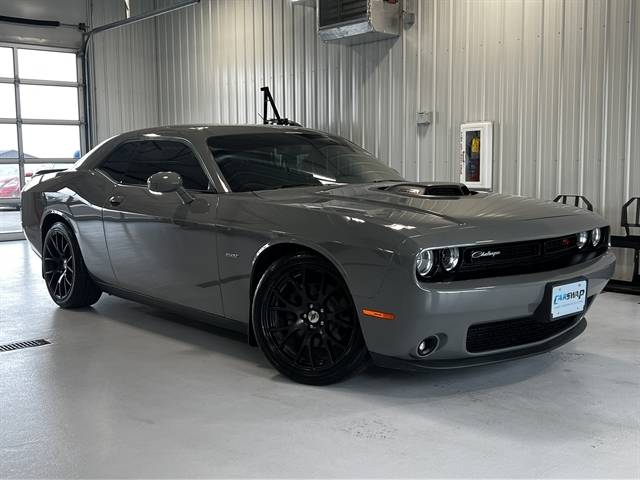 2017 Dodge Challenger R/T Shaker — Coupe — 42,117 mi — Tea, SD