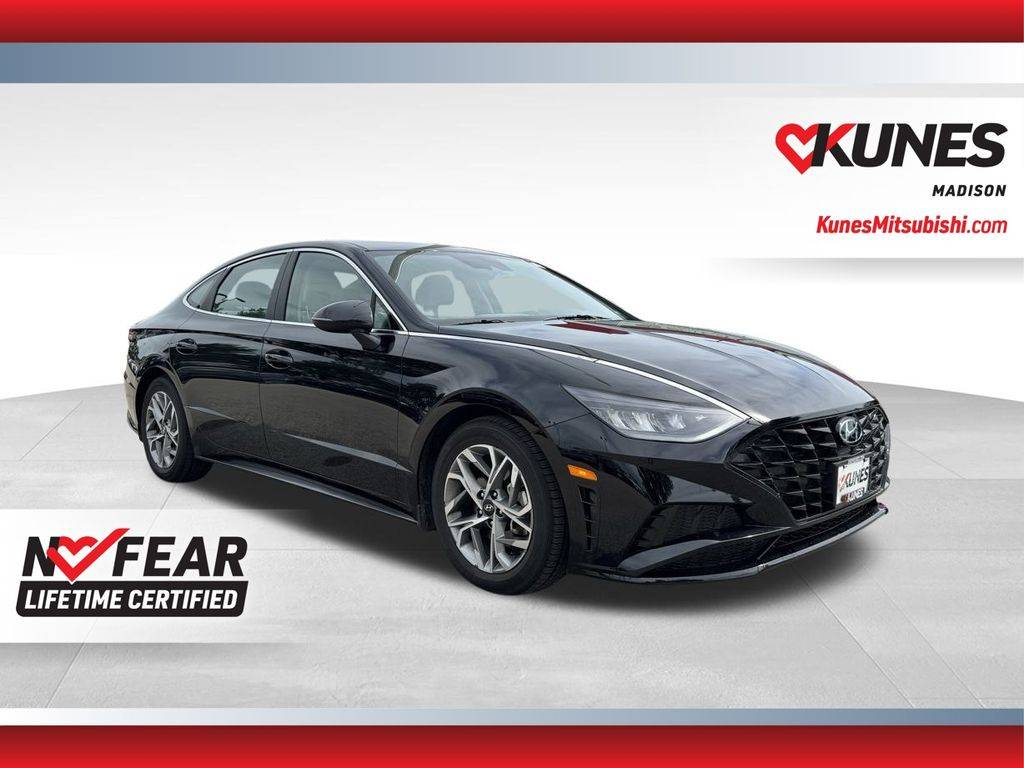 2023 Hyundai Sonata SEL — Sedan — 60,779 mi — Madison, WI