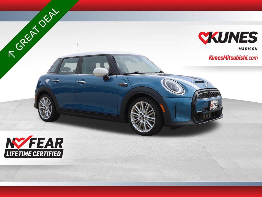 2023 MINI Hardtop Cooper S Classic — Hatchback — 43,365 mi — Madison, WI