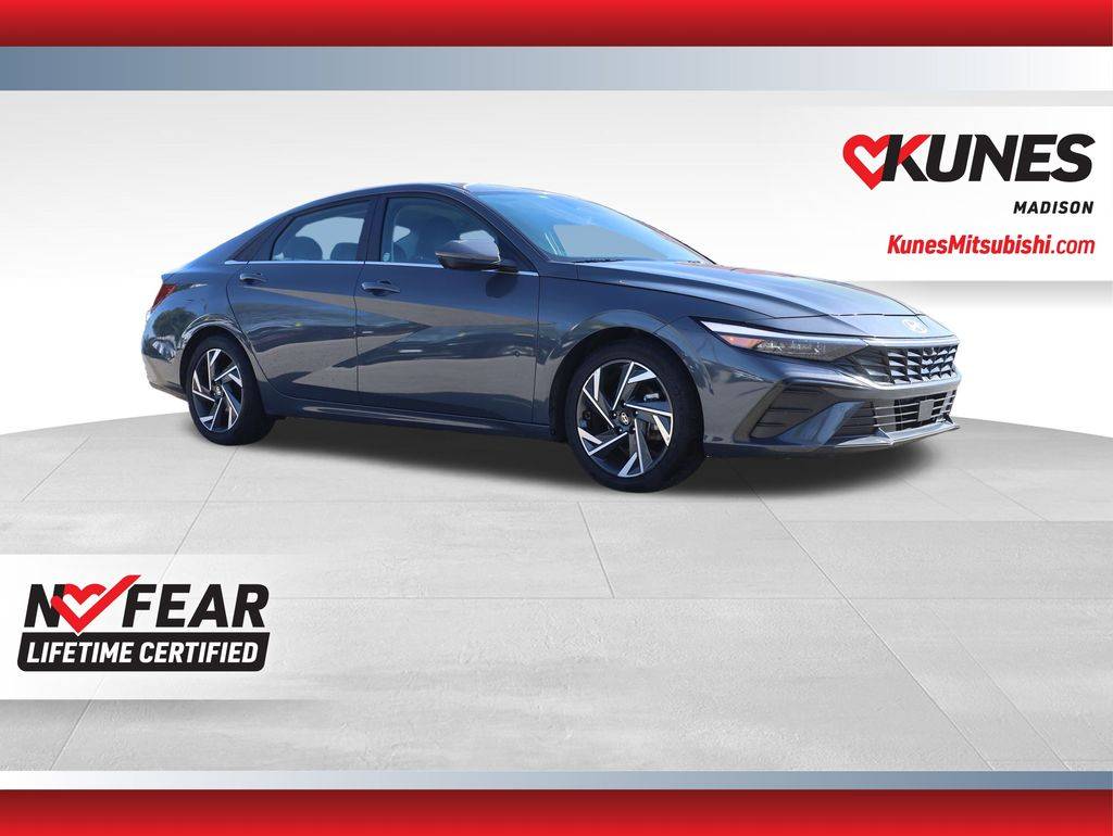 2024 Hyundai Elantra Limited — Sedan — 47,542 mi — Madison, WI