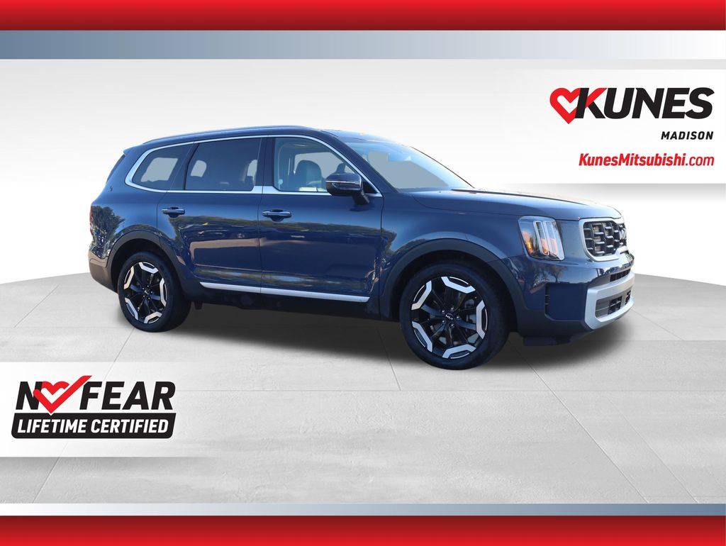 2025 Kia Telluride S — SUV — 20,882 mi — Madison, WI