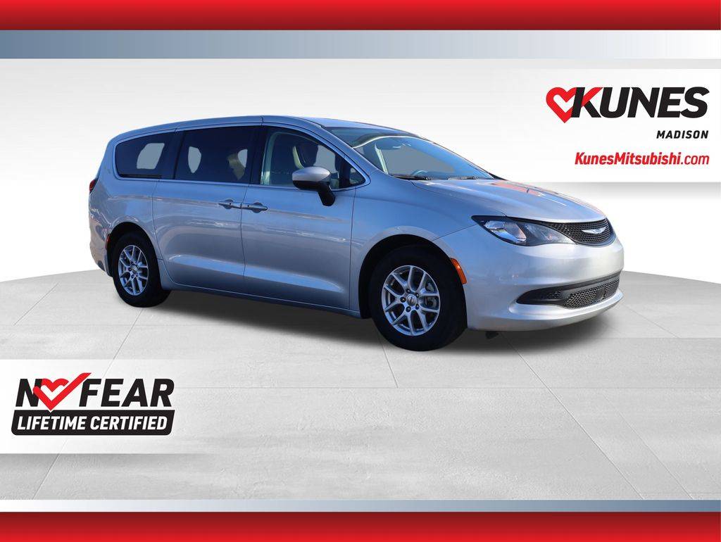 2023 Chrysler Voyager LX — Minivan — 92,838 mi — Madison, WI