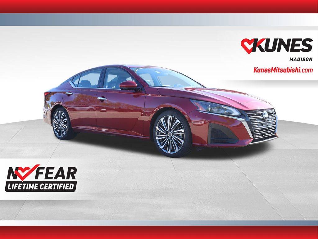 2023 Nissan Altima SL — Sedan — 68,106 mi — Madison, WI