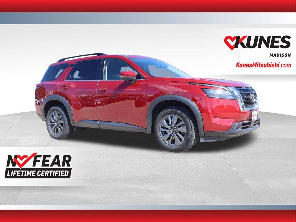2023 Nissan Pathfinder SV — SUV — 48,715 mi — Madison, WI
