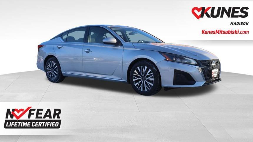 2023 Nissan Altima SV — Sedan — 48,488 mi — Madison, WI