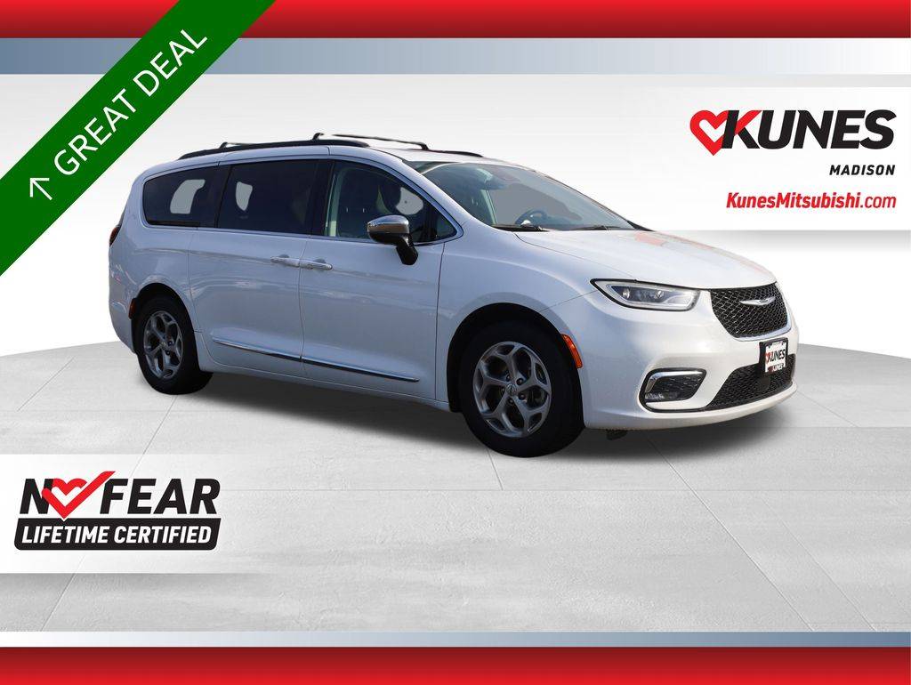 2023 Chrysler Pacifica Limited — Minivan — 75,094 mi — Madison, WI