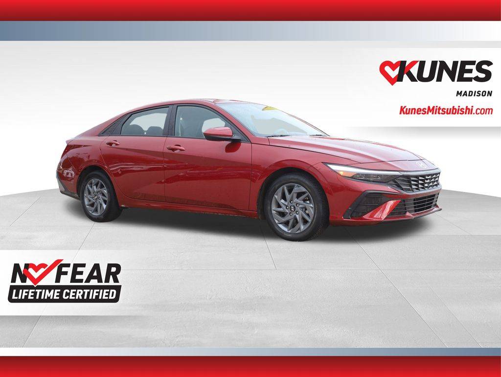2024 Hyundai Elantra SEL — Sedan — 50,501 mi — Madison, WI