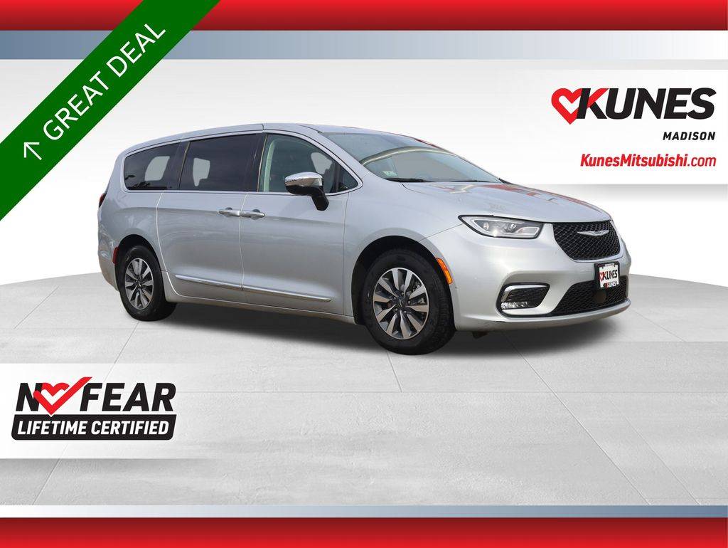 2023 Chrysler Pacifica Hybrid Limited — Minivan — 63,243 mi — Madison, WI