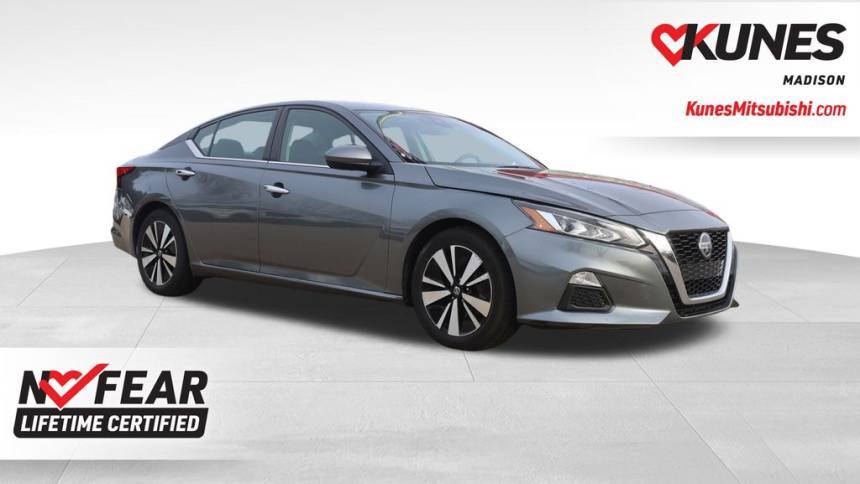 2022 Nissan Altima SV — Sedan — 64,253 mi — Madison, WI