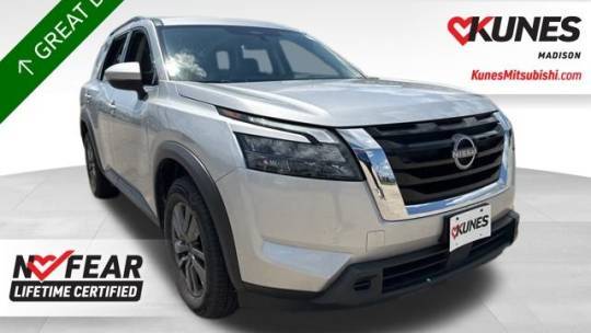 2023 Nissan Pathfinder SV — SUV — 41,217 mi — Madison, WI