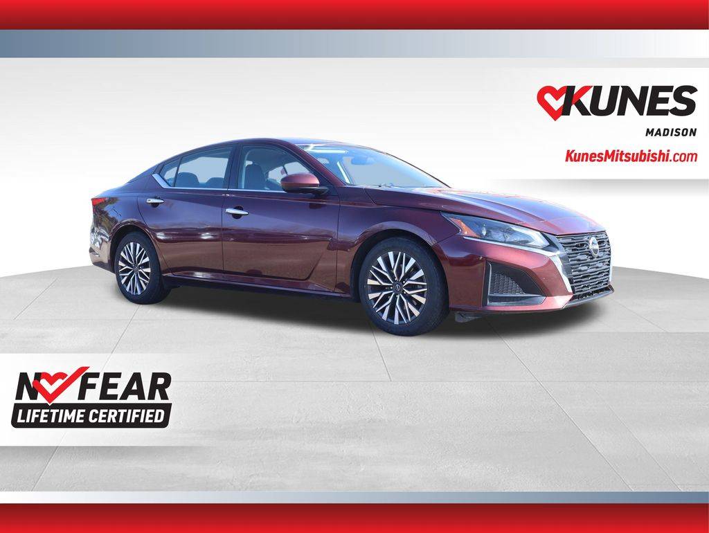 2023 Nissan Altima SV — Sedan — 60,666 mi — Madison, WI