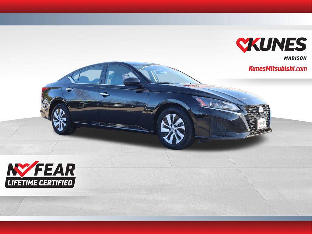 2024 Nissan Altima S — Sedan — 25,388 mi — Madison, WI