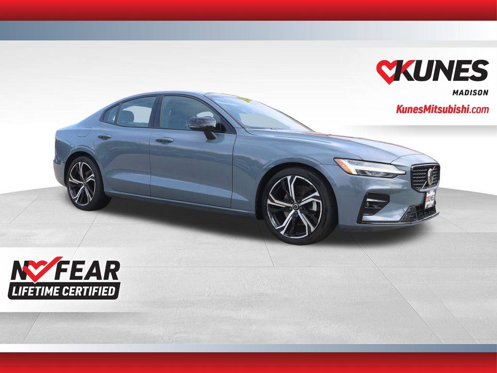 2024 Volvo S60 Core — Sedan — 30,357 mi — Madison, WI