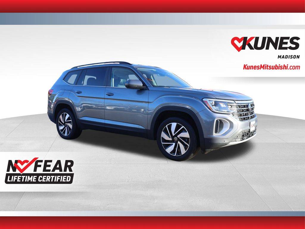 2024 Volkswagen Atlas SE with Technology — SUV — 21,134 mi — Madison, WI