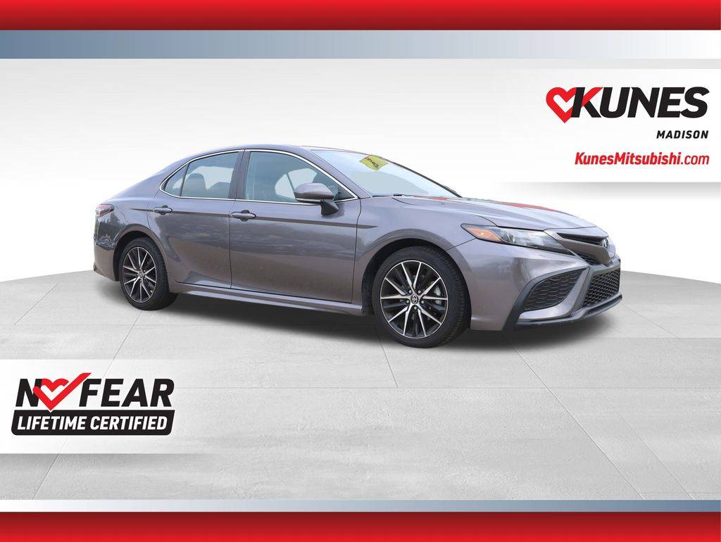 2023 Toyota Camry SE — Sedan — 58,955 mi — Madison, WI