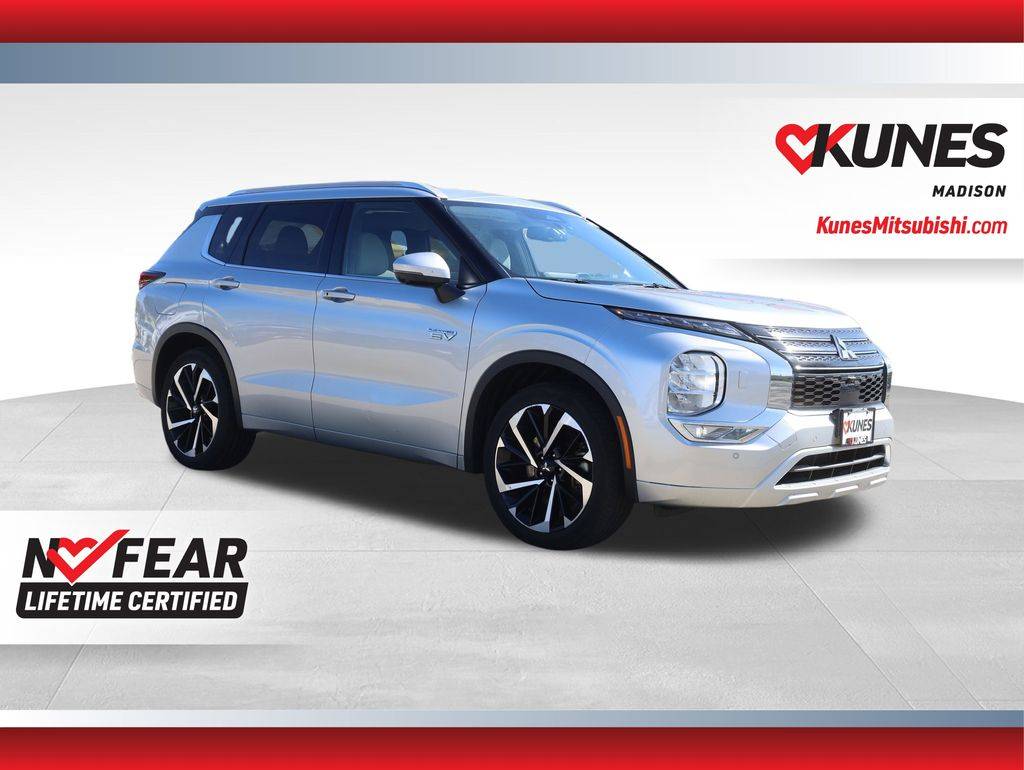 2023 Mitsubishi Outlander Plug-In Hybrid SEL — SUV — 40,545 mi — Madison, WI