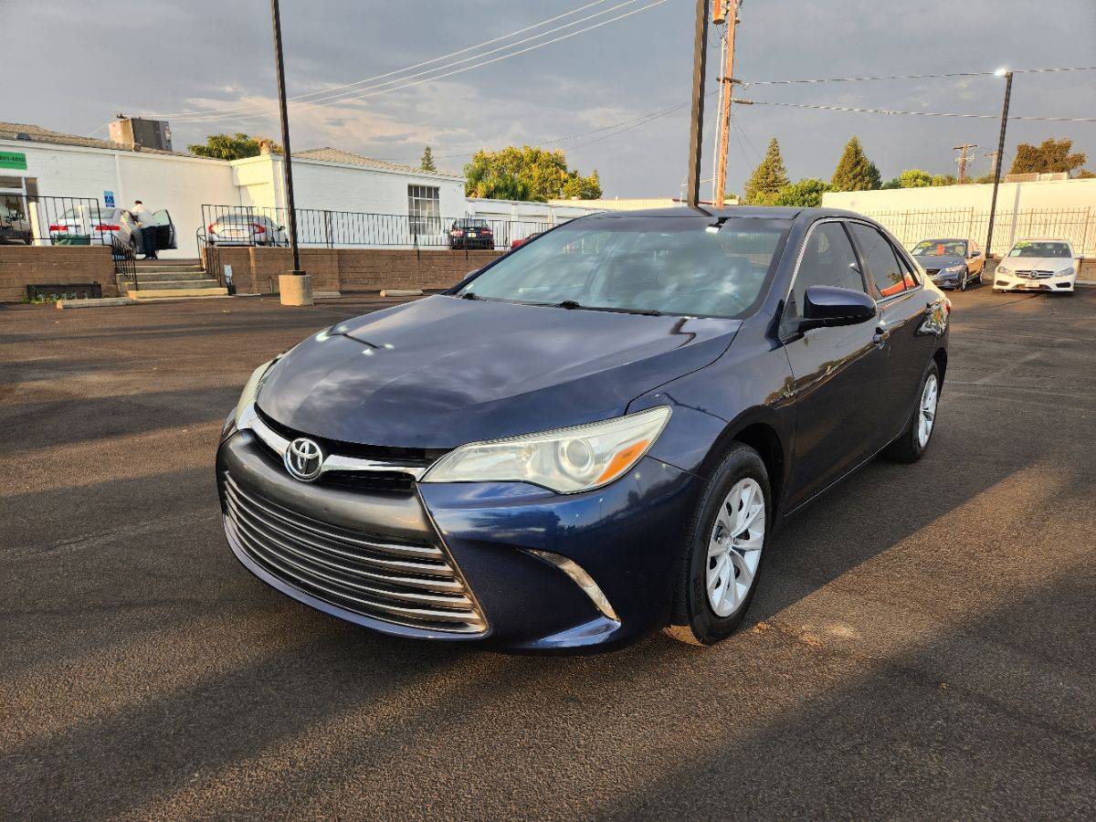 2015 Toyota Camry LE — Sedan — 129,700 mi — Roseville, CA