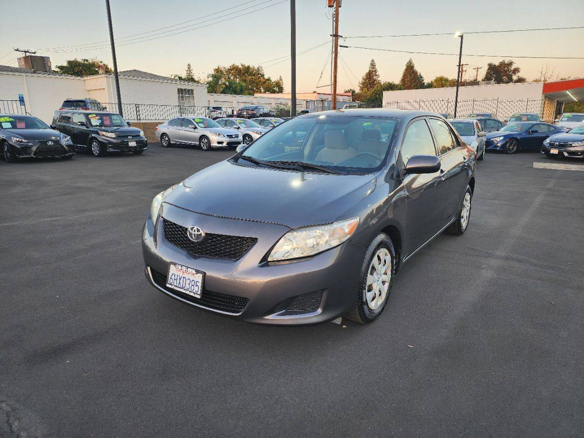 2010 Toyota Corolla LE — Sedan — 106,370 mi — Roseville, CA