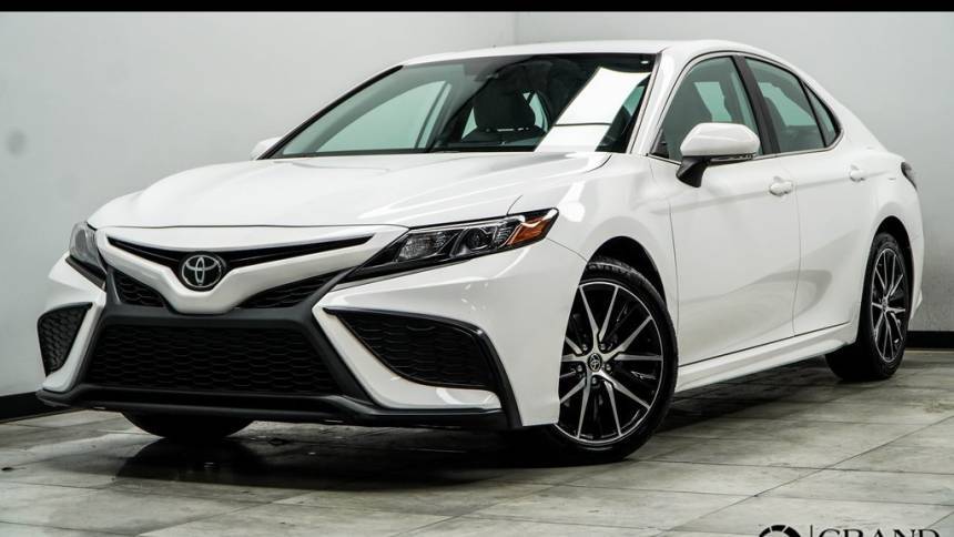 2023 Toyota Camry SE — Sedan — 64,095 mi — Marietta, GA