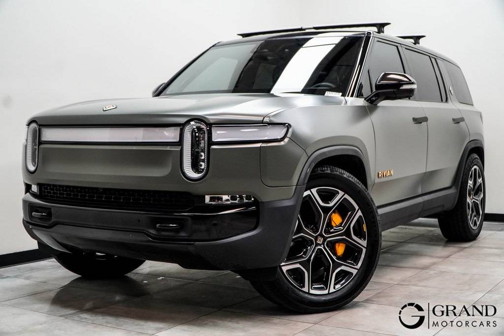 2022 Rivian R1S