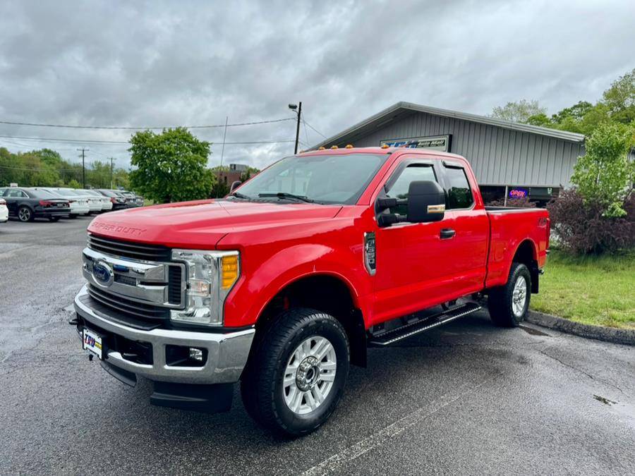 2017 Ford Super Duty F-350 XLT — Pickup Truck — 159,970 mi — Berlin, CT