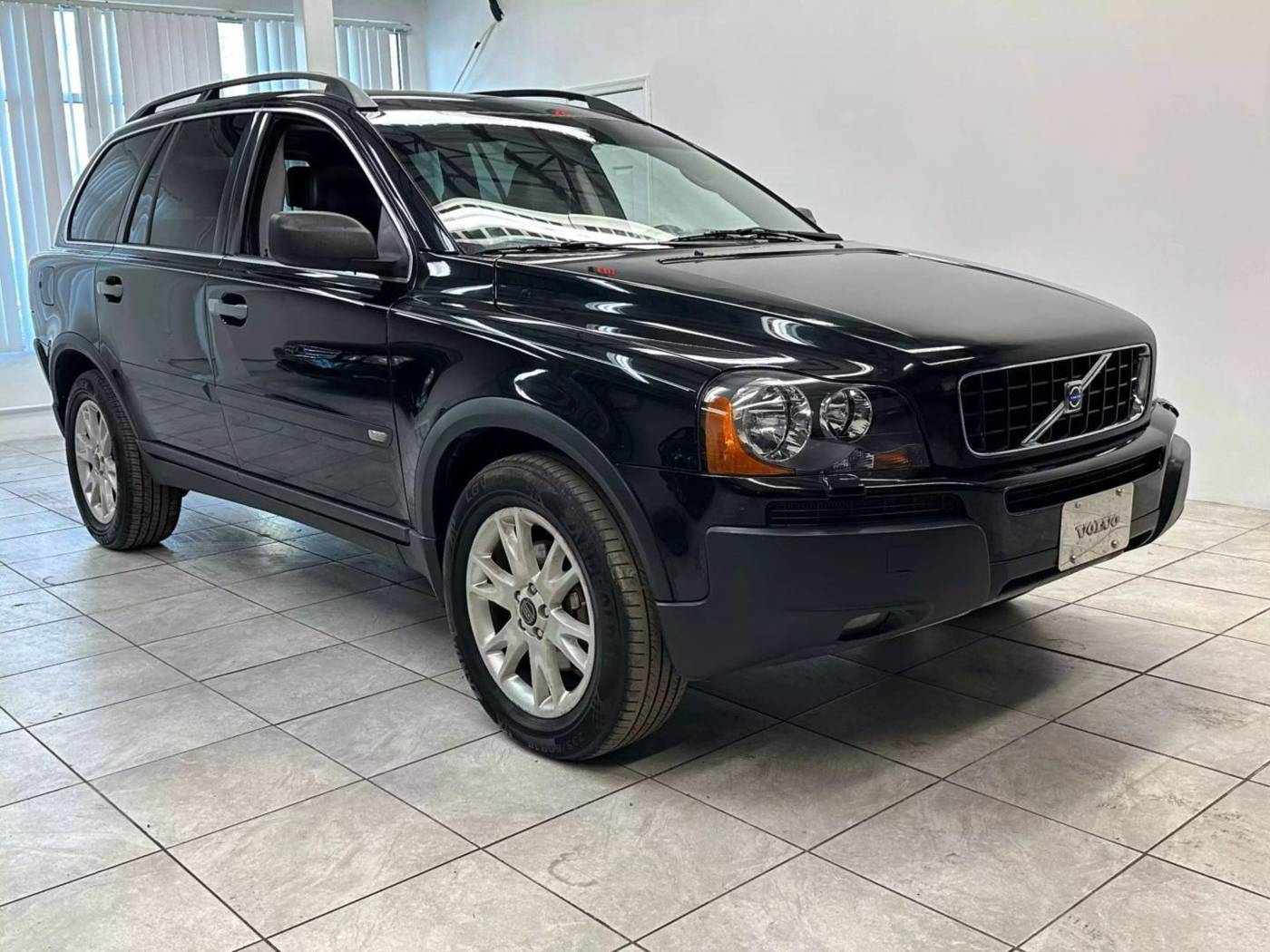 2004 Volvo XC90 T6 — SUV — 181,000 mi — Chantilly, VA