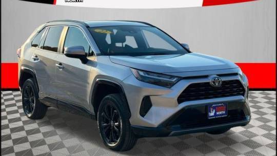 2022 Toyota RAV4 Hybrid SE — SUV — 30,594 mi — Middle Island, NY