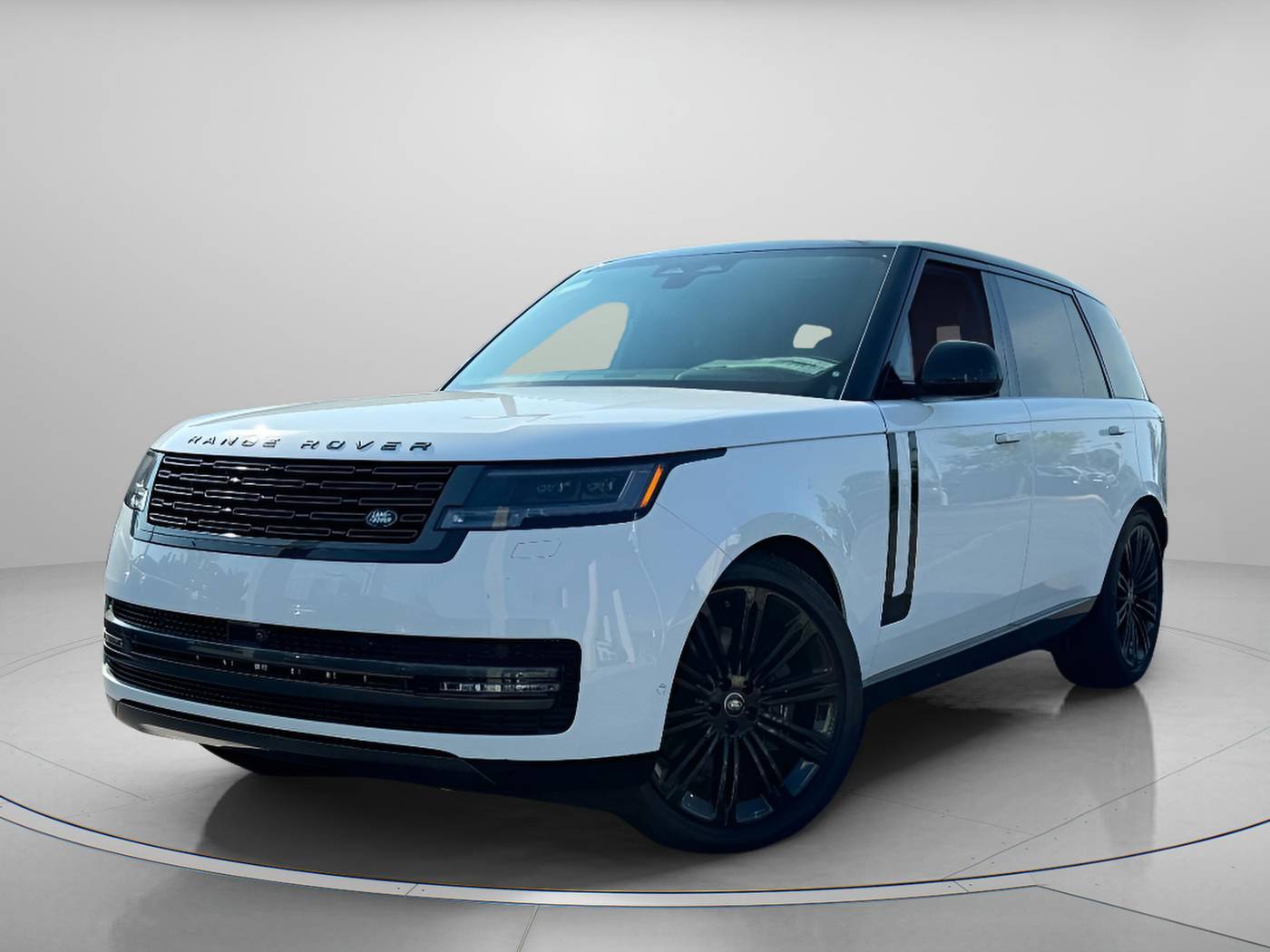 2025 Land Rover Range Rover P530 SE LWB