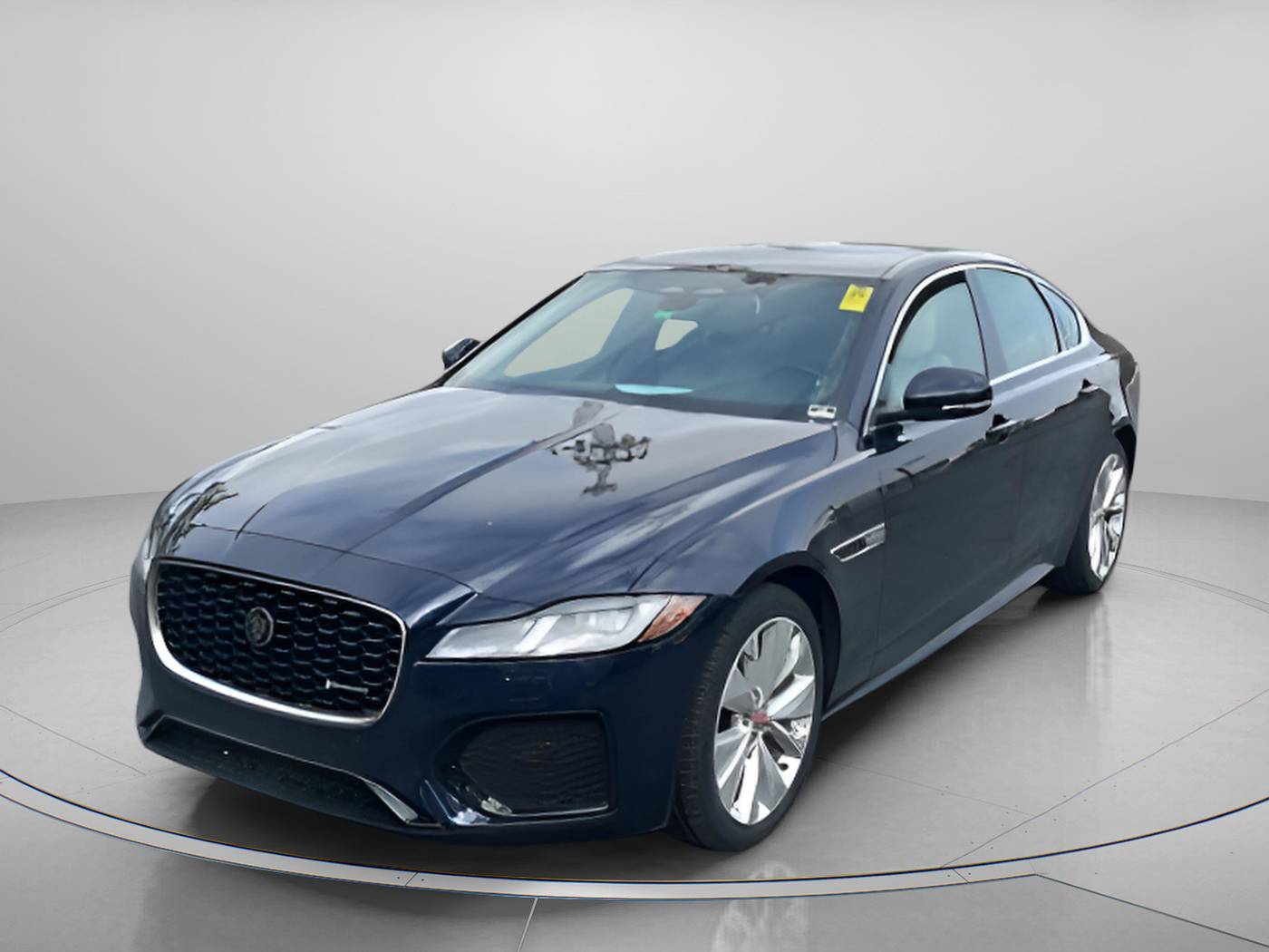 2022 Jaguar XF R-Dynamic SE — Sedan — 32,174 mi — Creve Coeur, MO