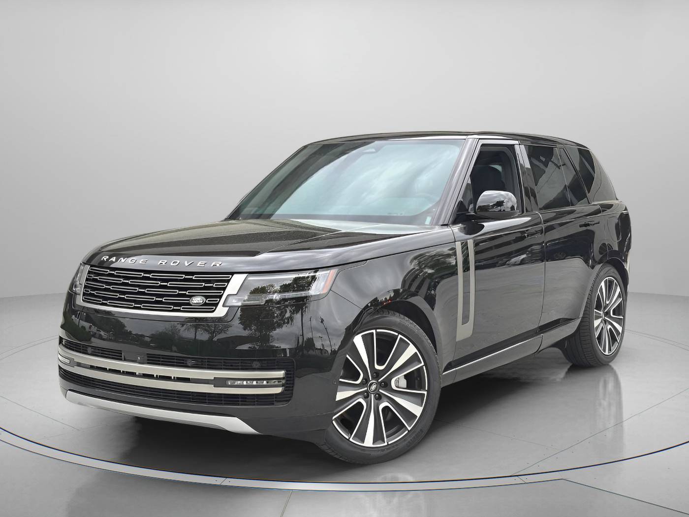 2025 Land Rover Range Rover P550e SE