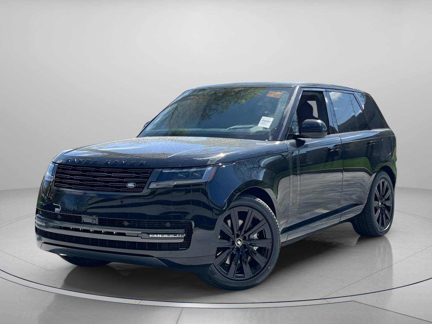 2025 Land Rover Range Rover P550e SE