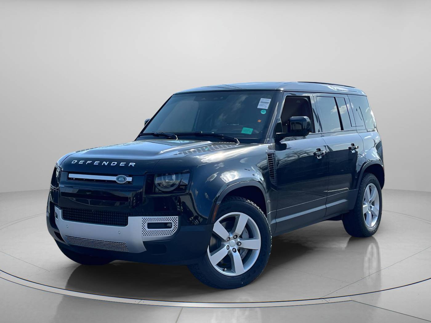 2025 Land Rover Defender S — SUV — 20 mi — Creve Coeur, MO