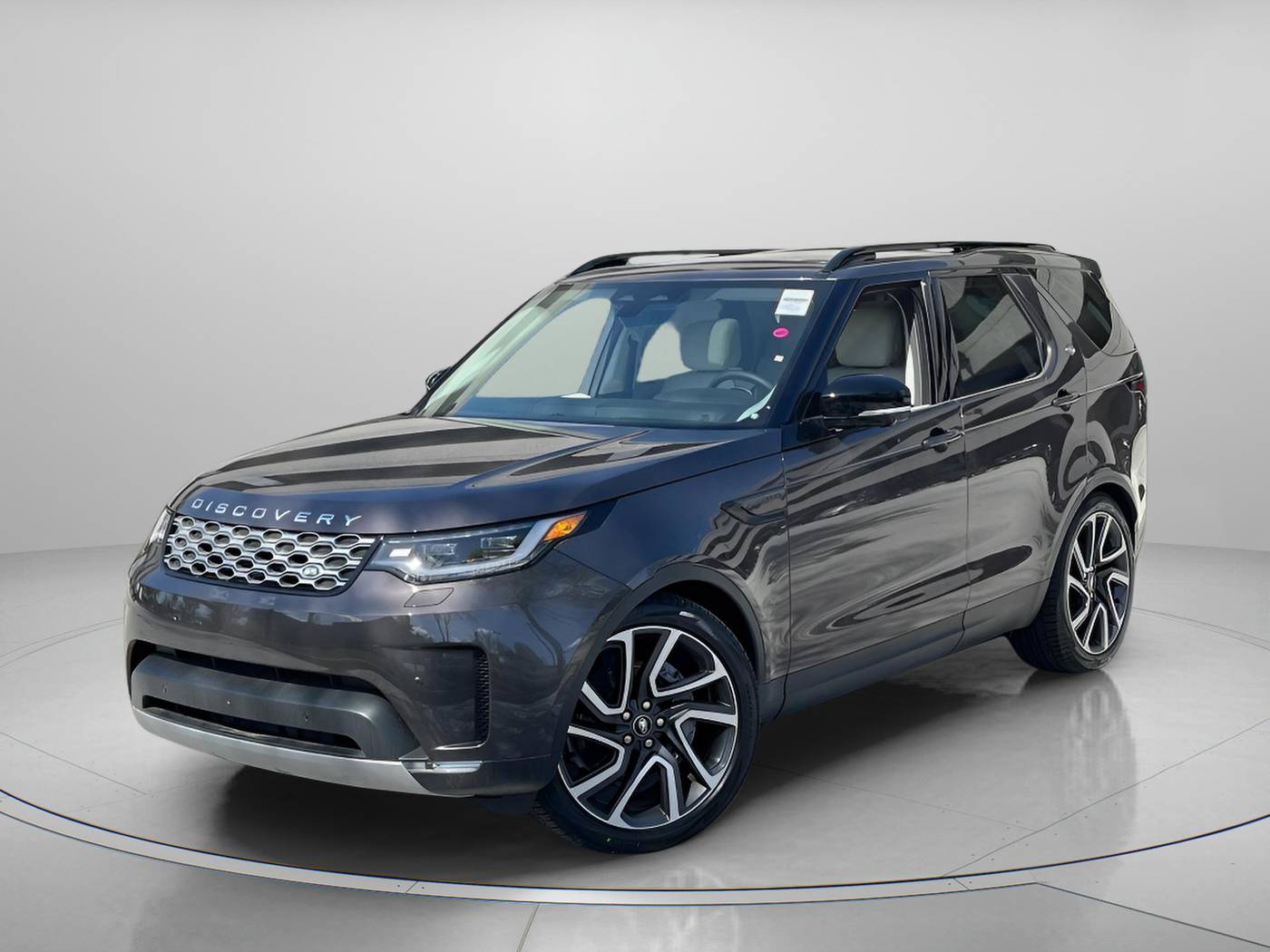 2025 Land Rover Discovery S — SUV — 18 mi — Creve Coeur, MO