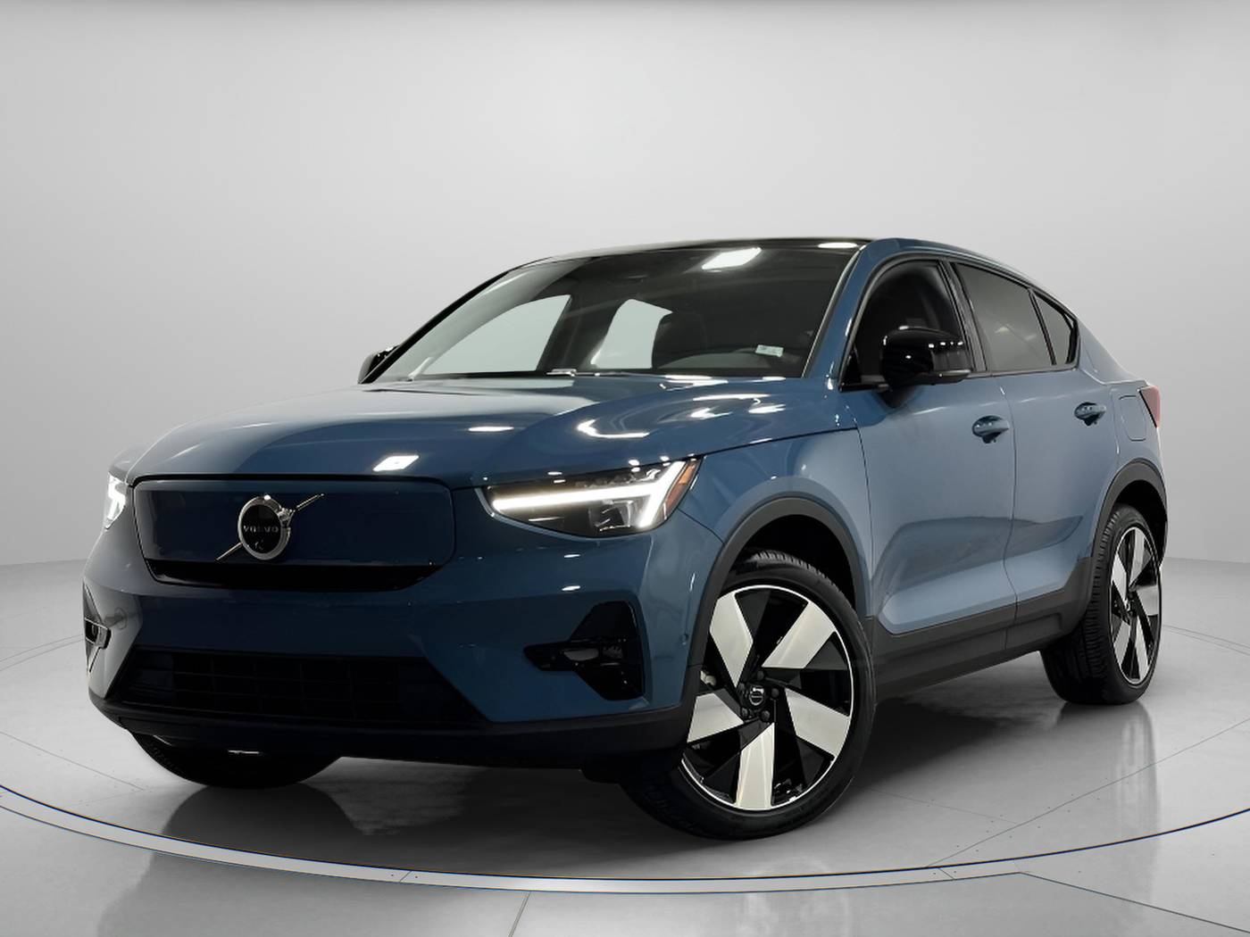 2024 Volvo C40 Recharge Ultimate — SUV — 1,404 mi — Creve Coeur, MO