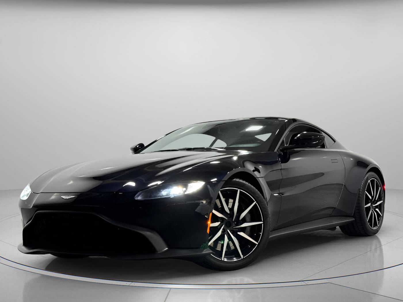 2019 Aston Martin Vantage