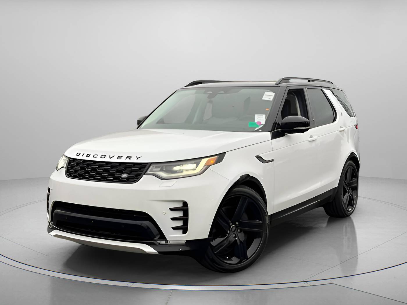 2025 Land Rover Discovery Dynamic SE — SUV — 8 mi — Creve Coeur, MO