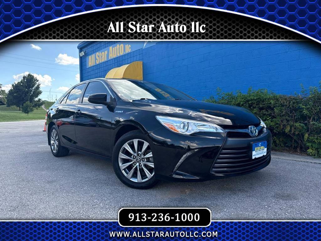 2017 Toyota Camry Hybrid LE — Sedan — 123,790 mi — Merriam, KS