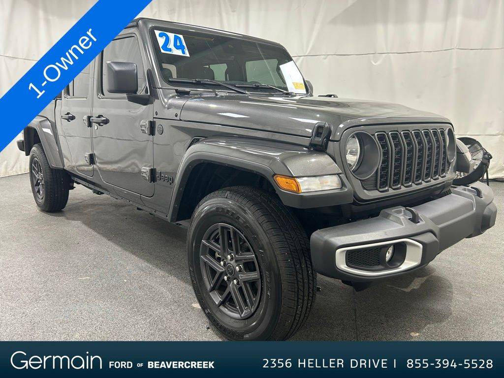 2024 Jeep Gladiator Sport S — Pickup Truck — 4,830 mi — Beavercreek, OH