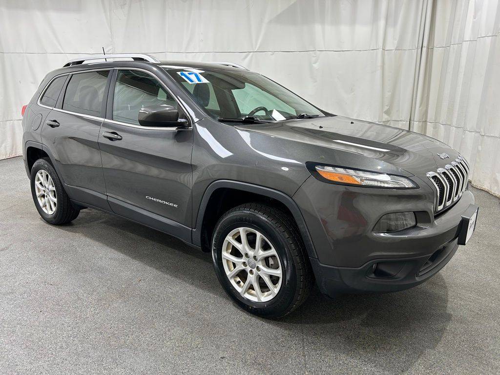 2017 Jeep Cherokee Latitude — SUV — 69,920 mi — Beavercreek, OH