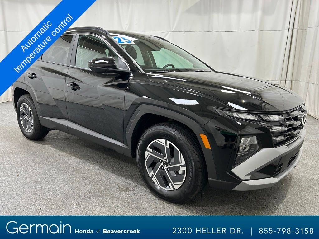 2025 Hyundai Tucson Hybrid Blue — SUV — 2,729 mi — Beavercreek, OH