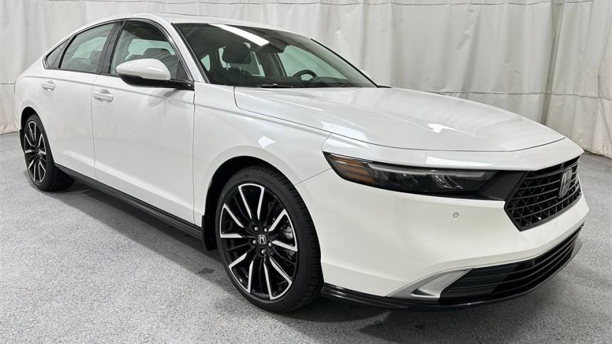 2025 Honda Accord Hybrid Touring — Sedan — 1,000 mi — Beavercreek, OH