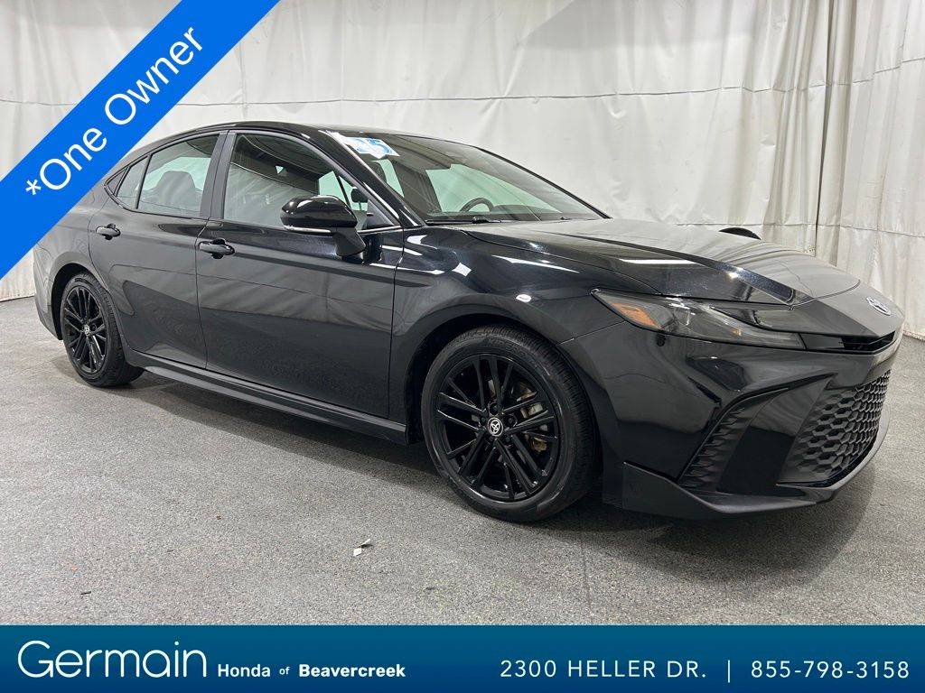 2025 Toyota Camry Hybrid LE — Sedan — 27,956 mi — Beavercreek, OH