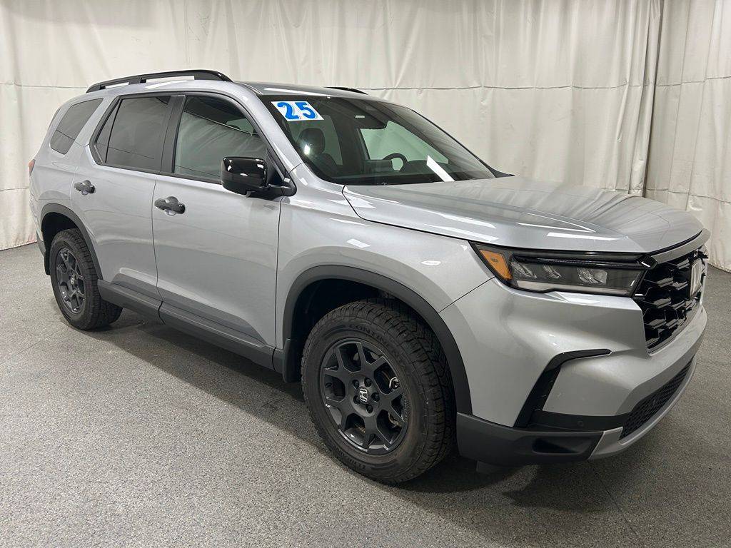 2025 Honda Pilot TrailSport — SUV — 1,000 mi — Beavercreek, OH