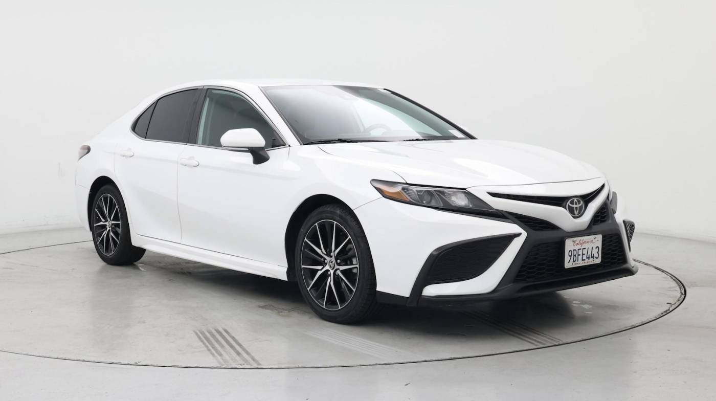 2022 Toyota Camry SE — Sedan — 25,217 mi — Palmdale, CA