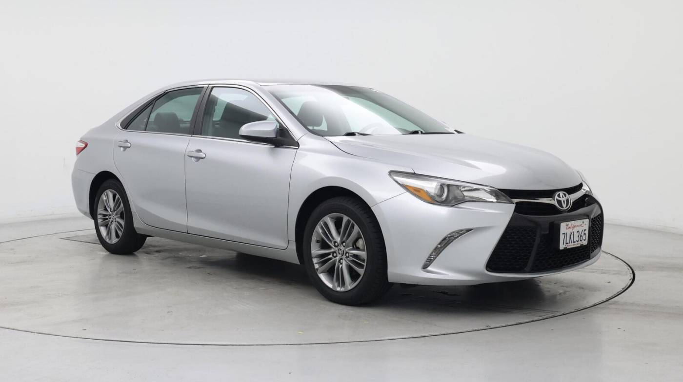 2015 Toyota Camry SE — Sedan — 24,946 mi — Palmdale, CA